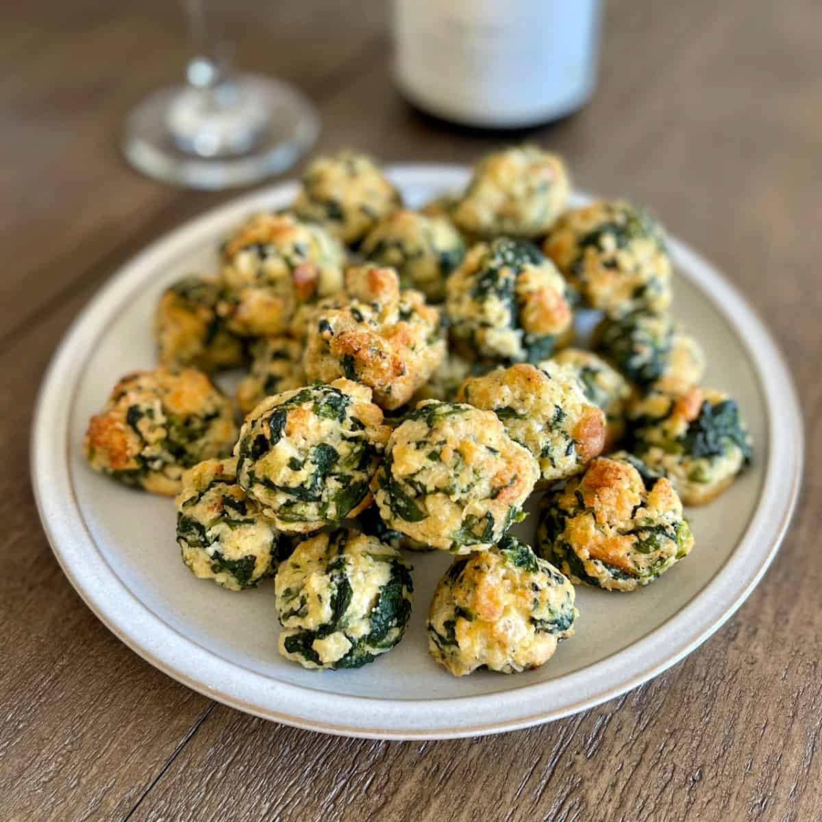 Super Simple Spinach Balls Appetizer Recipe kiss.cook.eat.